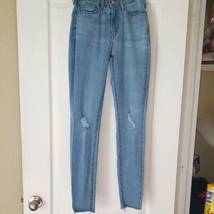 Denizen By LEVI Distressed High Waist SKINNY Jeans SIZE 4M